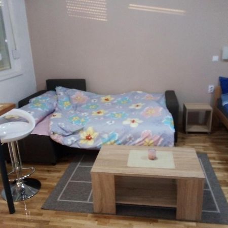 קומאנובו Apartments In City Center מראה חיצוני תמונה