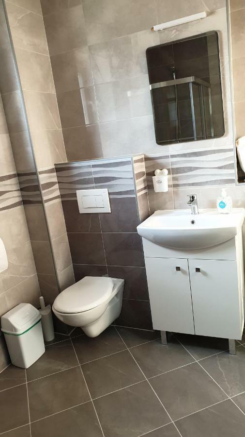 קומאנובו Apartments In City Center מראה חיצוני תמונה