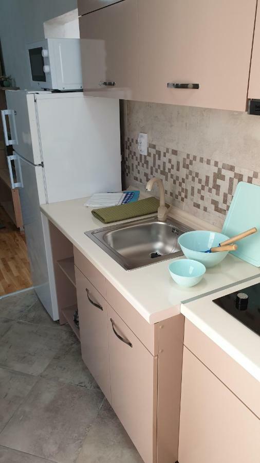 קומאנובו Apartments In City Center מראה חיצוני תמונה