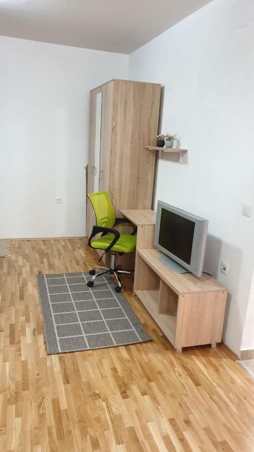 קומאנובו Apartments In City Center מראה חיצוני תמונה