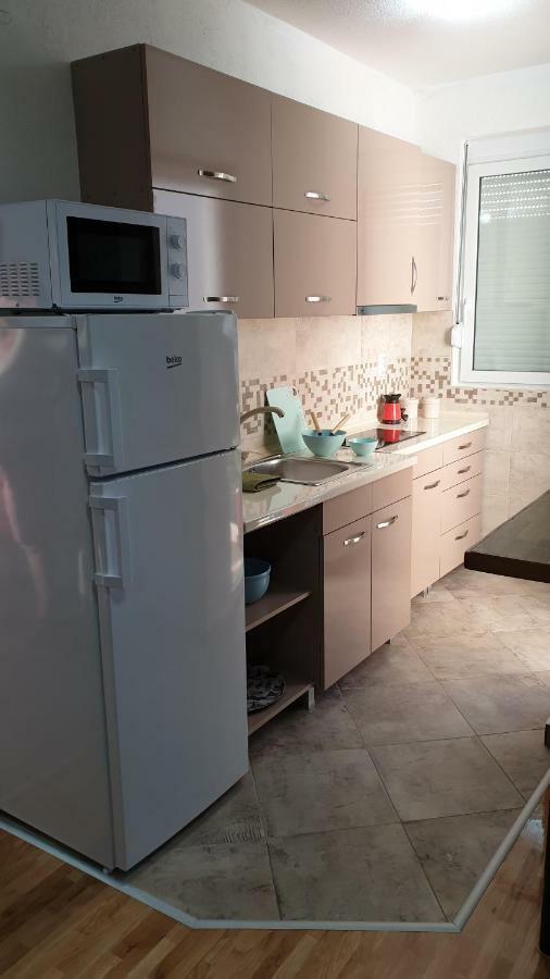 קומאנובו Apartments In City Center מראה חיצוני תמונה