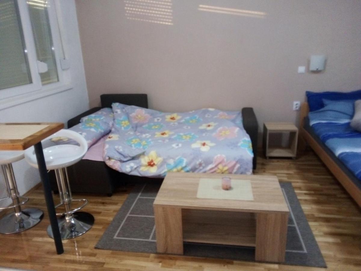 קומאנובו Apartments In City Center מראה חיצוני תמונה