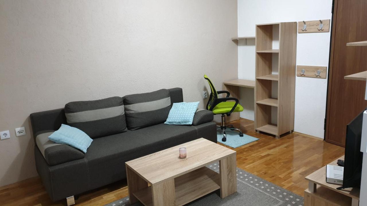 קומאנובו Apartments In City Center מראה חיצוני תמונה